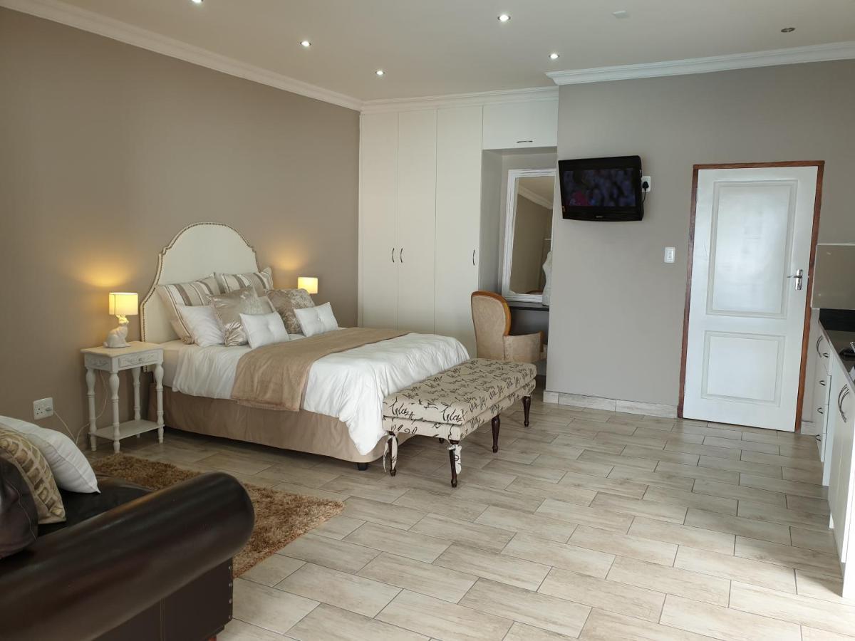 Pongola Road Self Catering Accommodation Uitenhage ภายนอก รูปภาพ