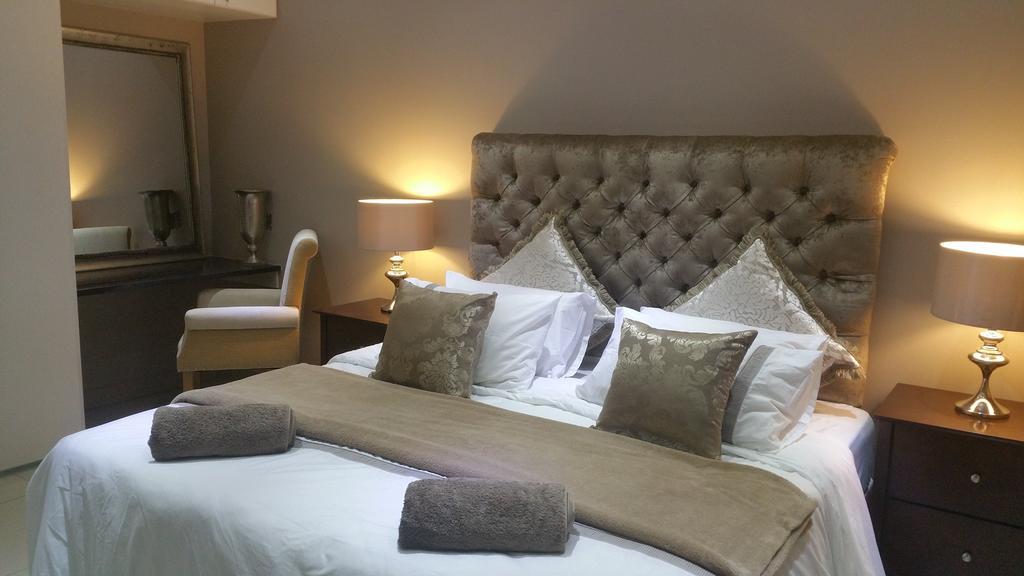 Pongola Road Self Catering Accommodation Uitenhage ภายนอก รูปภาพ