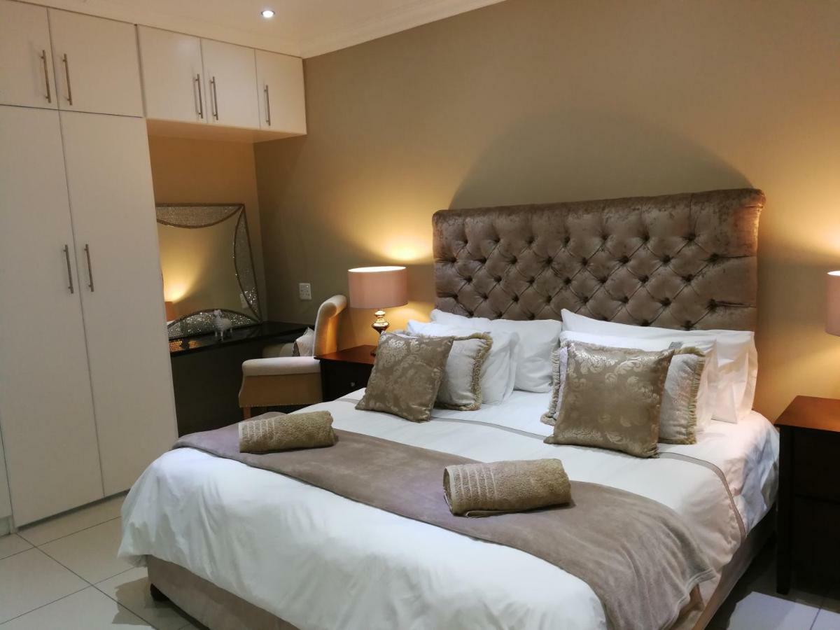 Pongola Road Self Catering Accommodation Uitenhage ภายนอก รูปภาพ